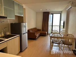 2 Bedroom Condo for rent at Maru Ekkamai 2, Khlong Tan Nuea, Watthana