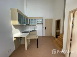 2 Bedroom Condo for rent at Maru Ekkamai 2, Khlong Tan Nuea, Watthana