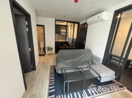 2 Bedroom Condo for rent at XT Huaikhwang, Din Daeng, Din Daeng