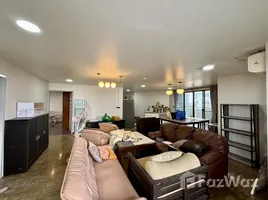 Floraville Condominium