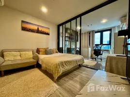 Studio Condo for rent at XT Huaikhwang, Din Daeng, Din Daeng