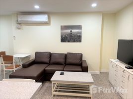 2 Bedroom Condo for rent at Witthayu Complex, Makkasan, Ratchathewi