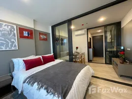 1 Bedroom Condo for rent at XT Huaikhwang, Din Daeng, Din Daeng