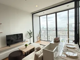 Bright Wongwian Yai - Photo 1