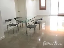 Serene Place Sukhumvit 24 - Photo 2