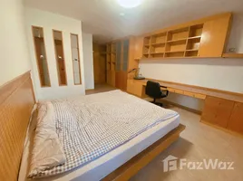 Regent Royal Place 2 - Photo 2