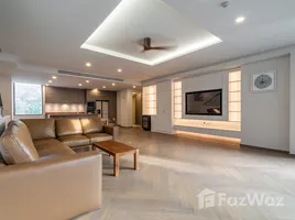 The Pillar - Photo 1