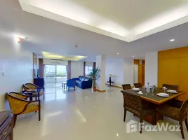 2 Bedroom Condo for rent at Esmeralda Apartments, Thung Mahamek, Sathon