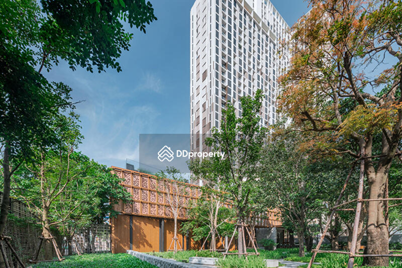 The Line Phahon-Pradipat