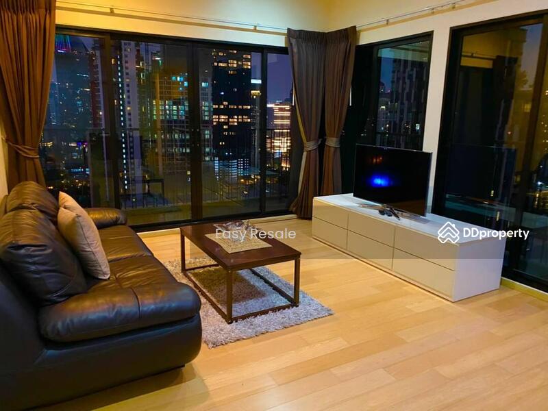 Noble Reveal, Bangkok