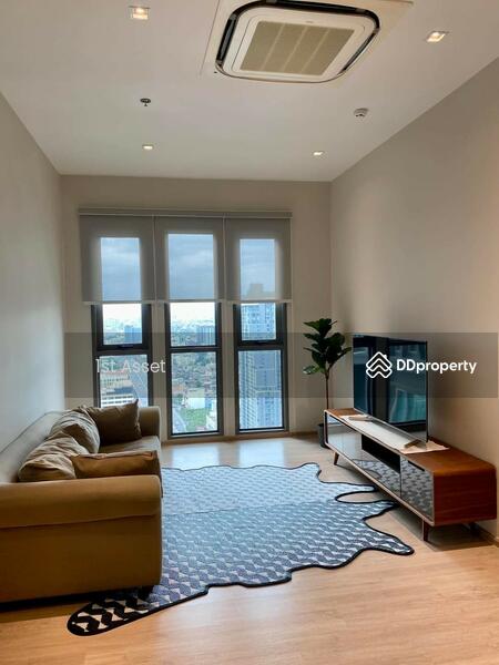 Whizdom Station Ratchada-Thapra, Bangkok