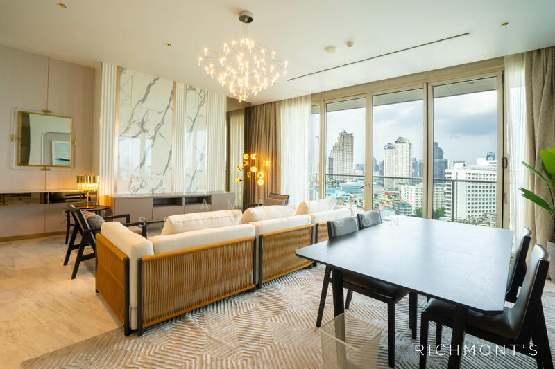 Four Seasons Private Residences, Bangkok