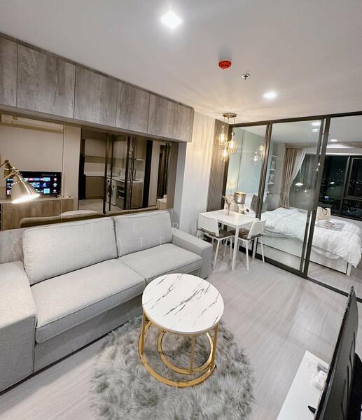 Life Ladprao, Bangkok