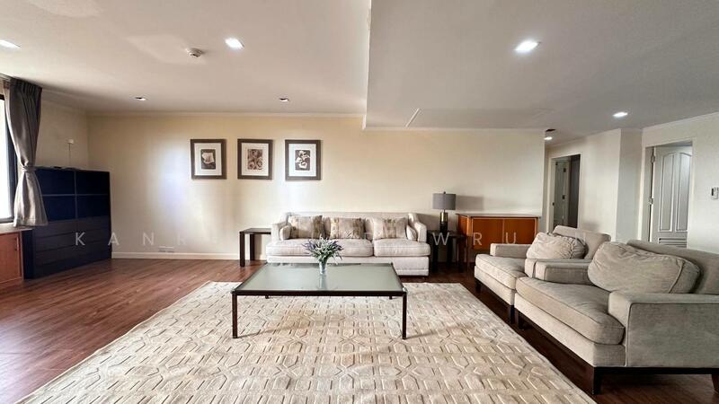 Las Colinas, Bangkok