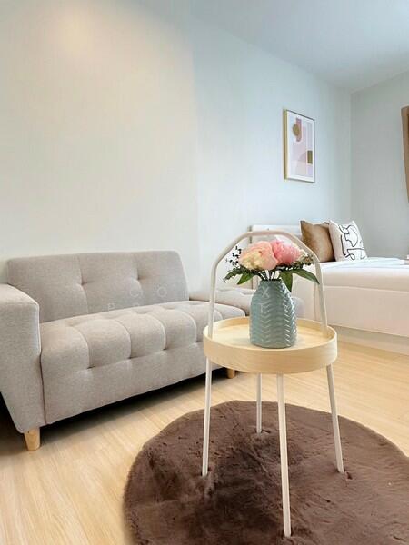 Metro Sky Wutthakat, Bangkok