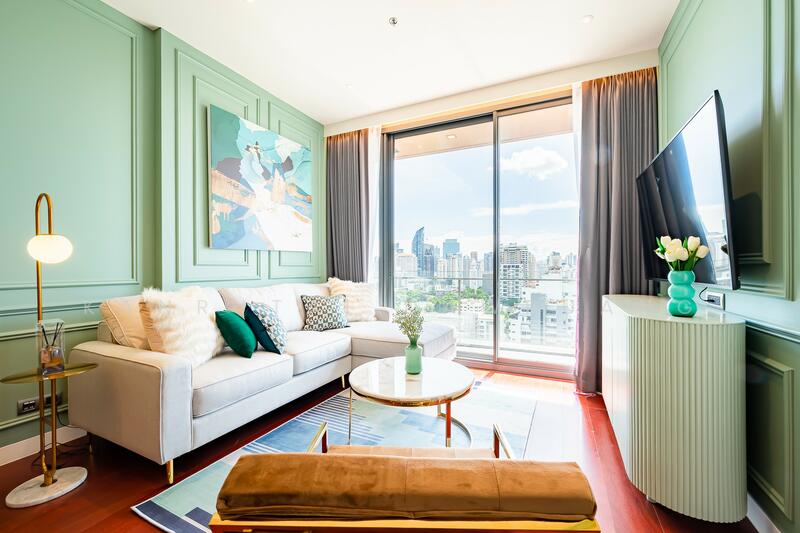 Khun By Yoo, Bangkok