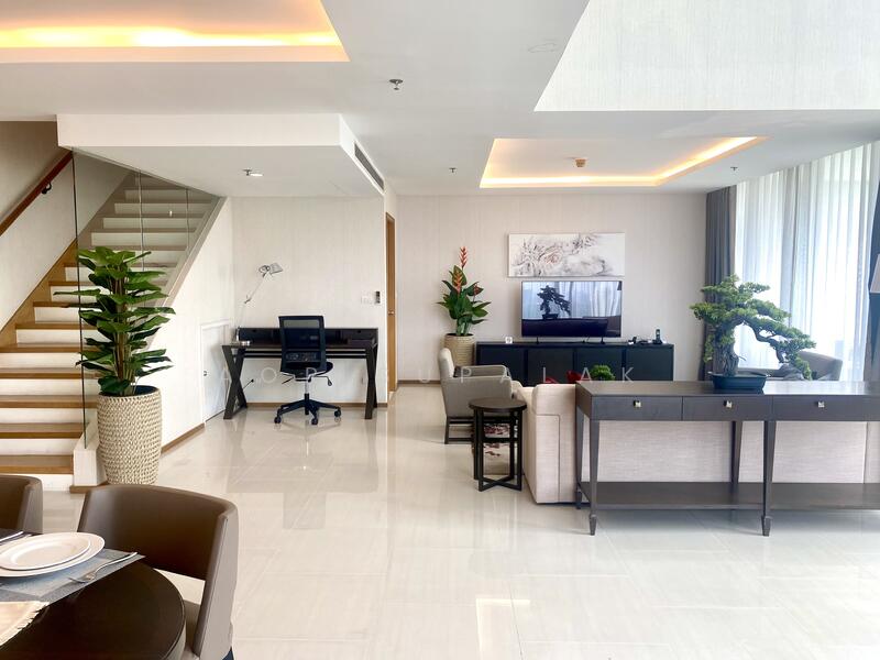 North Park Place, Bangkok