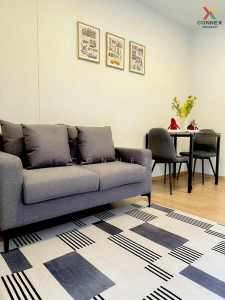 Chewathai Pinklao, Bangkok