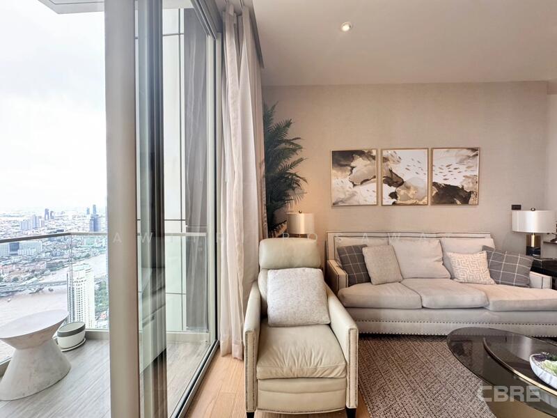 Magnolias Waterfront Residences, Bangkok