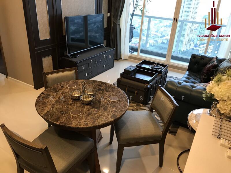 Menam Residences, Bangkok