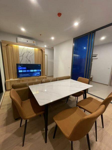 Life Rama 4-Asoke, Bangkok