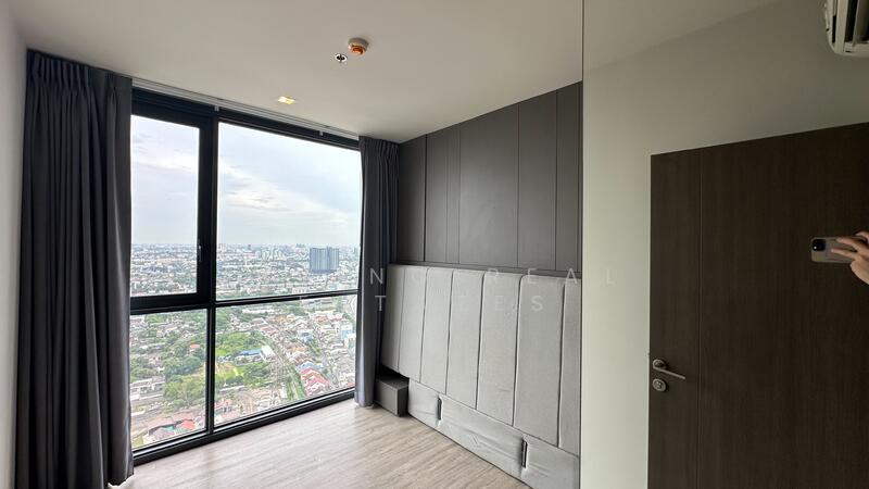 The Line Wongsawang, Bangkok