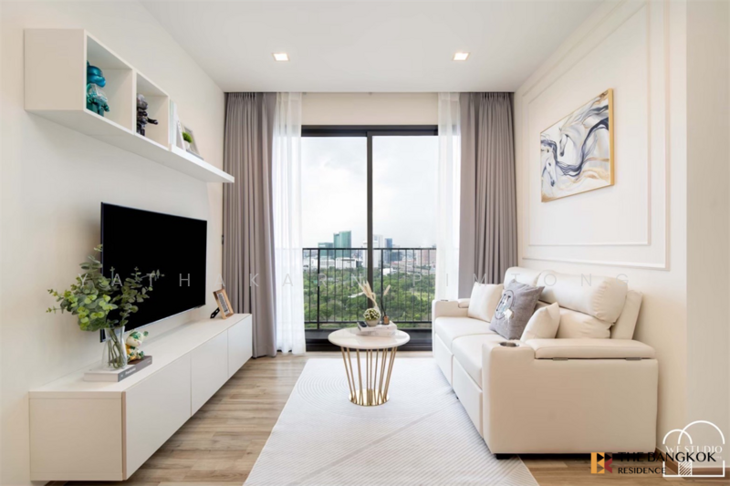 The Line Jatujak-Mochit, Bangkok