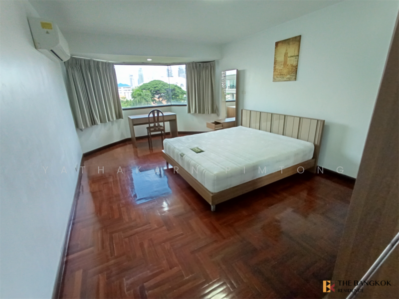 Baan Suanpetch, Bangkok