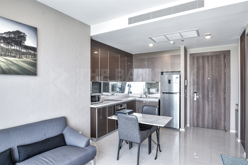 Menam Residences, Bangkok