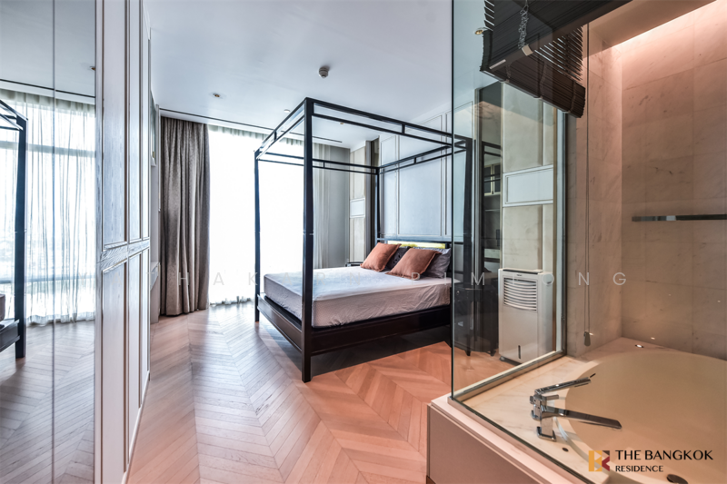 Four Seasons Private Residences, Bangkok