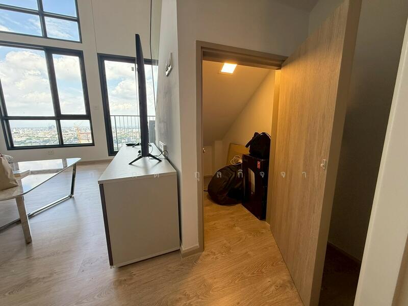 The Tree Pattanakarn-Ekkamai, Bangkok