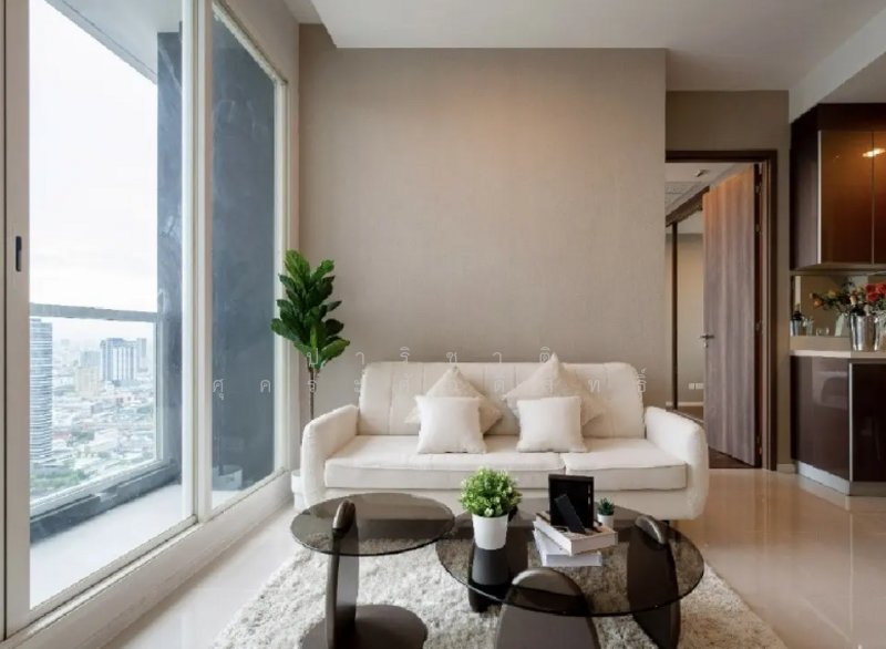 Menam Residences, Bangkok