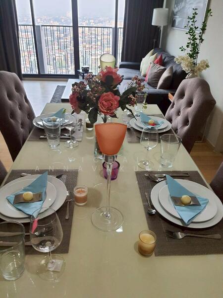 Noble Reveal, Bangkok