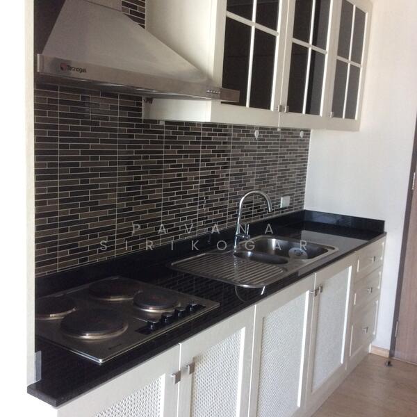 Noble Remix, Bangkok