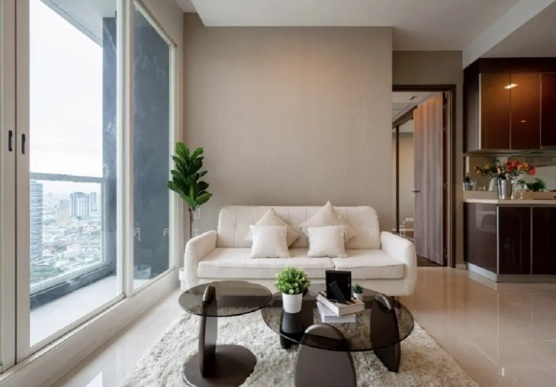 Menam Residences, Bangkok