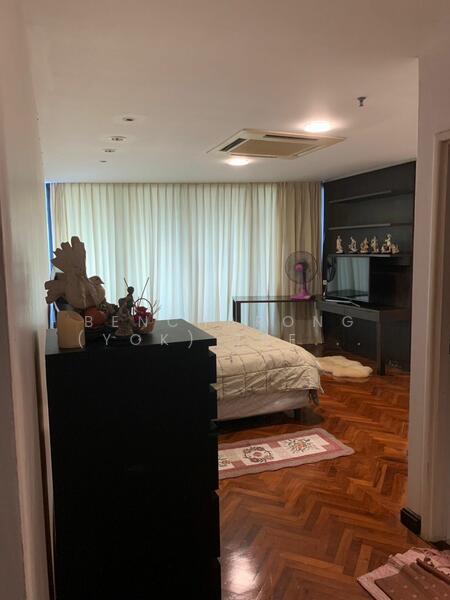 Bangkok River Marina, Bangkok