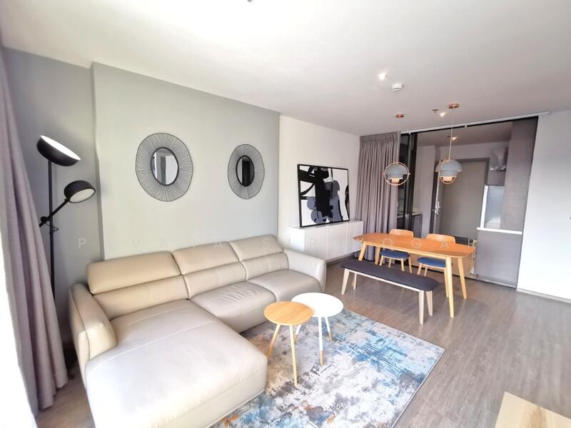 Rhythm Ekkamai, Bangkok