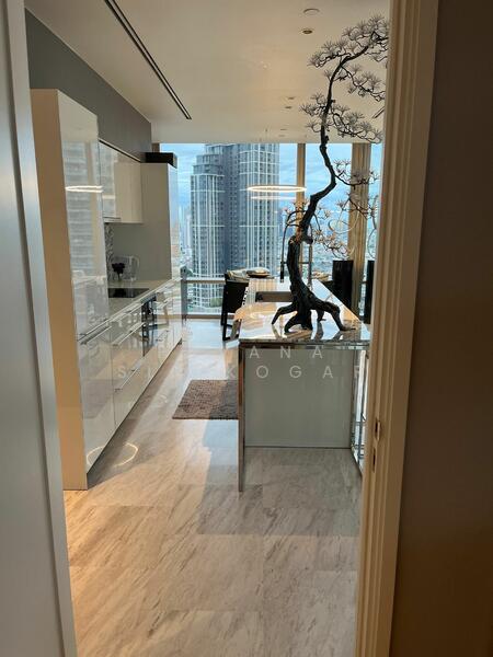 Four Seasons Private Residences, Bangkok