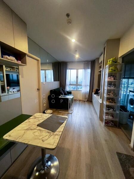 Elio Sathorn-Wutthakat, Bangkok