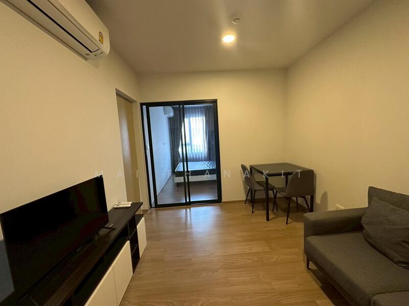 Chewathai Pinklao, Bangkok