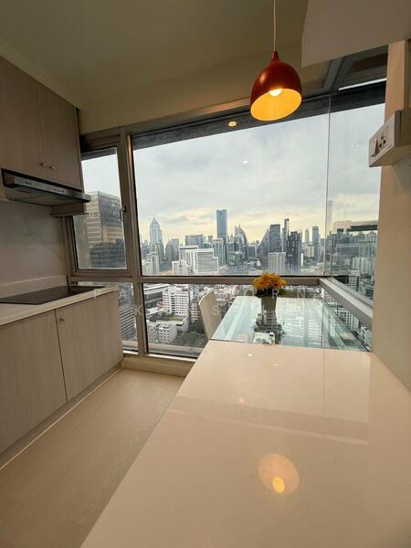 Sukhumvit Suite, Bangkok