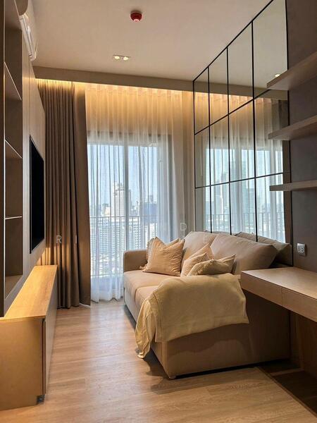 Rhythm Charoenkrung Pavillion, Bangkok