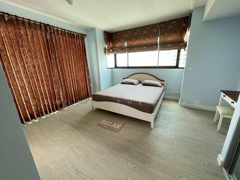 Supalai Casa Riva, Bangkok