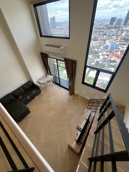 Na Reva Charoennakhon, Bangkok