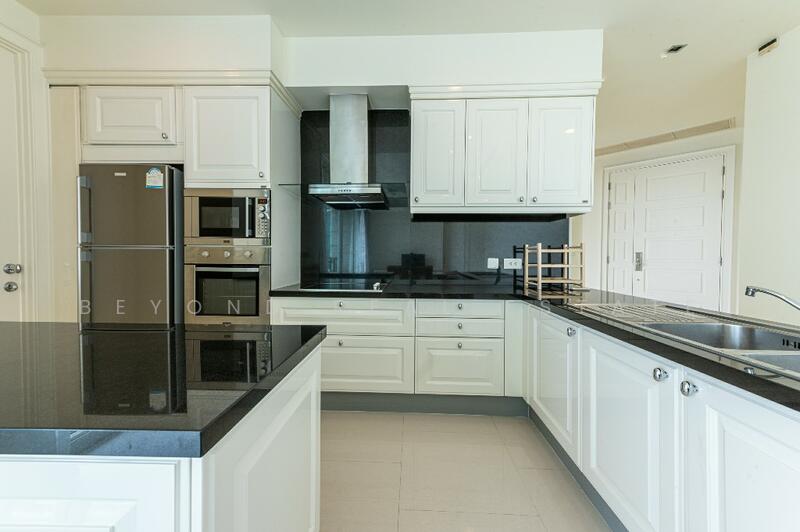 Royce Private Residences - Photo 5