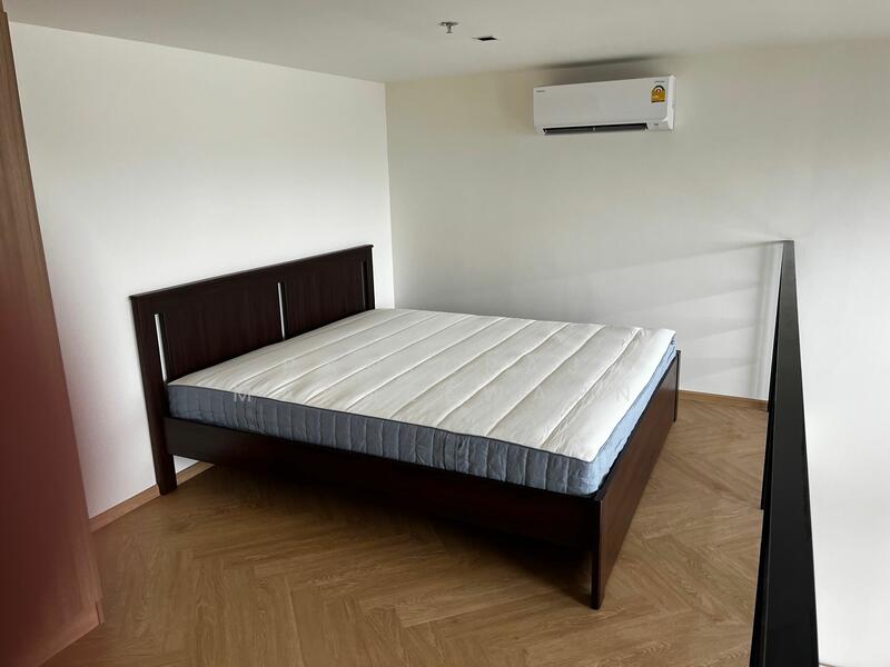 Na Reva Charoennakhon, Bangkok