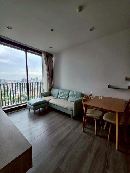 Whizdom Essence, Bangkok