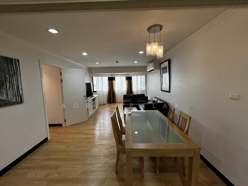 Baan Suanpetch, Bangkok