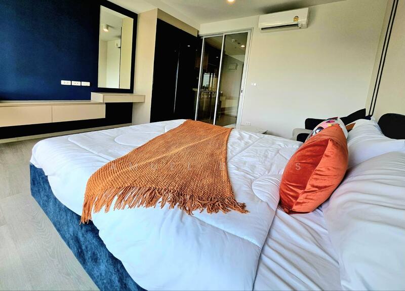 IDEO Charan 70-Riverview, Bangkok