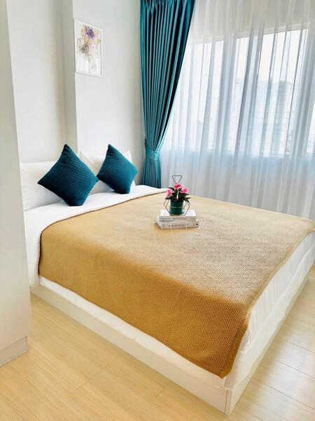 Metro Sky Wutthakat, Bangkok